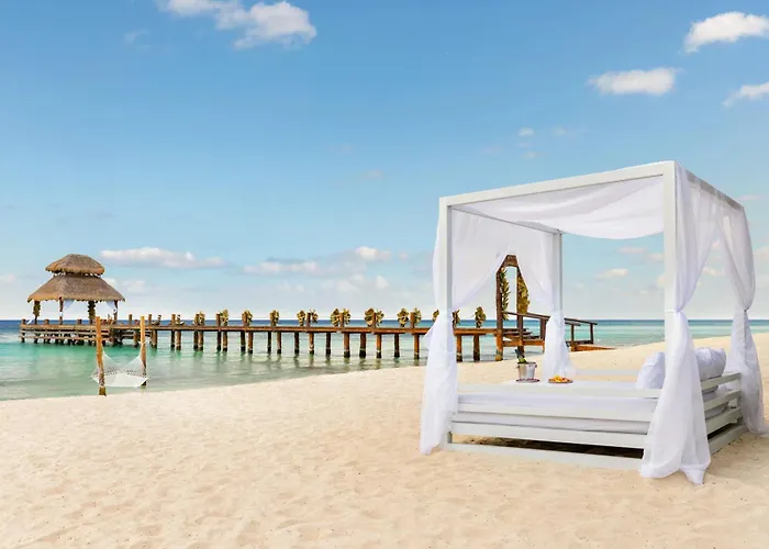 Secrets Aura - Adults Only Resort 4*